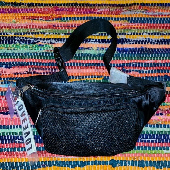 Claire's Black Hip Bag Organizer Side Sling Fanny Pack Bum Bag NWTs! 🖤 - Picture 7 of 14